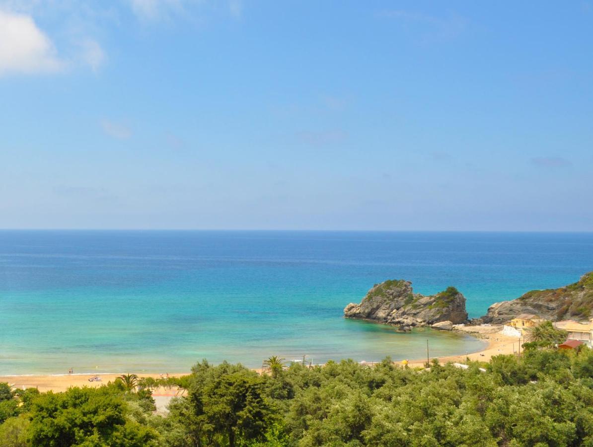 Large Apartment By The Pool - Pelekas Beach, Corfu Buitenkant foto